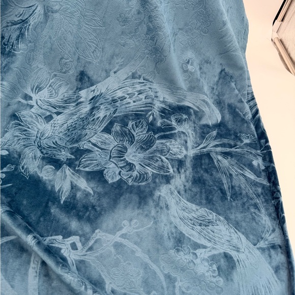 Christian Siriano Blue Velvet Floral Bird Curtains Set of 8 Panels 38” W x 84” L - Picture 14 of 14